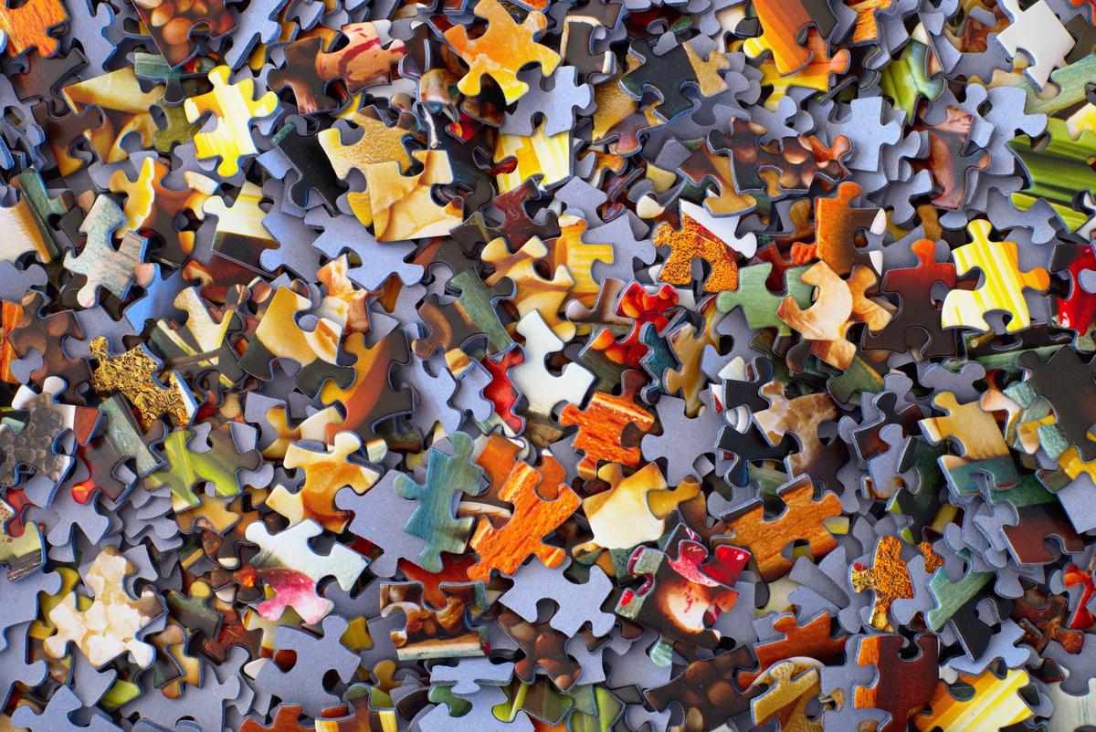 Illustration of algorithms as puzzle pieces fitting together, representing their important role in Netflix's success.